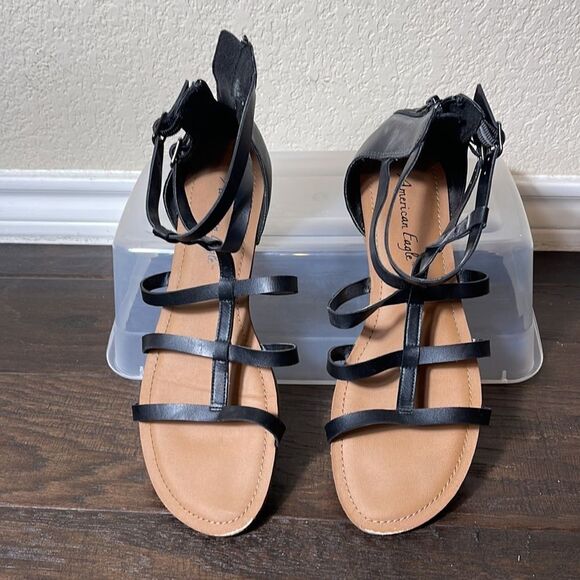 AMERICAN EAGLE BLACK SANDAL SIZE 9 - Picture 2 of 9